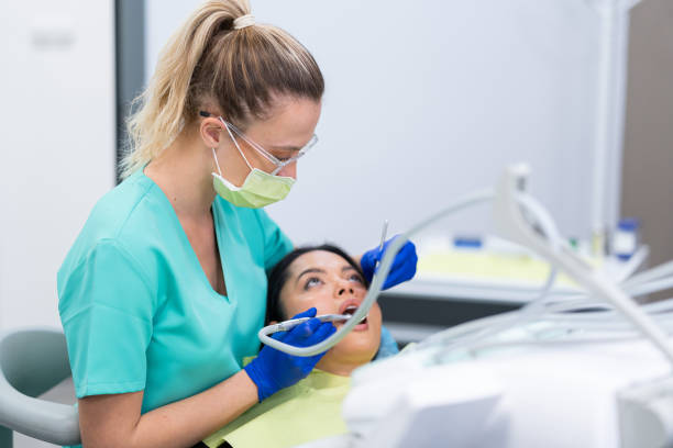 Best Emergency Tooth Extraction in Elmendorf, TX
